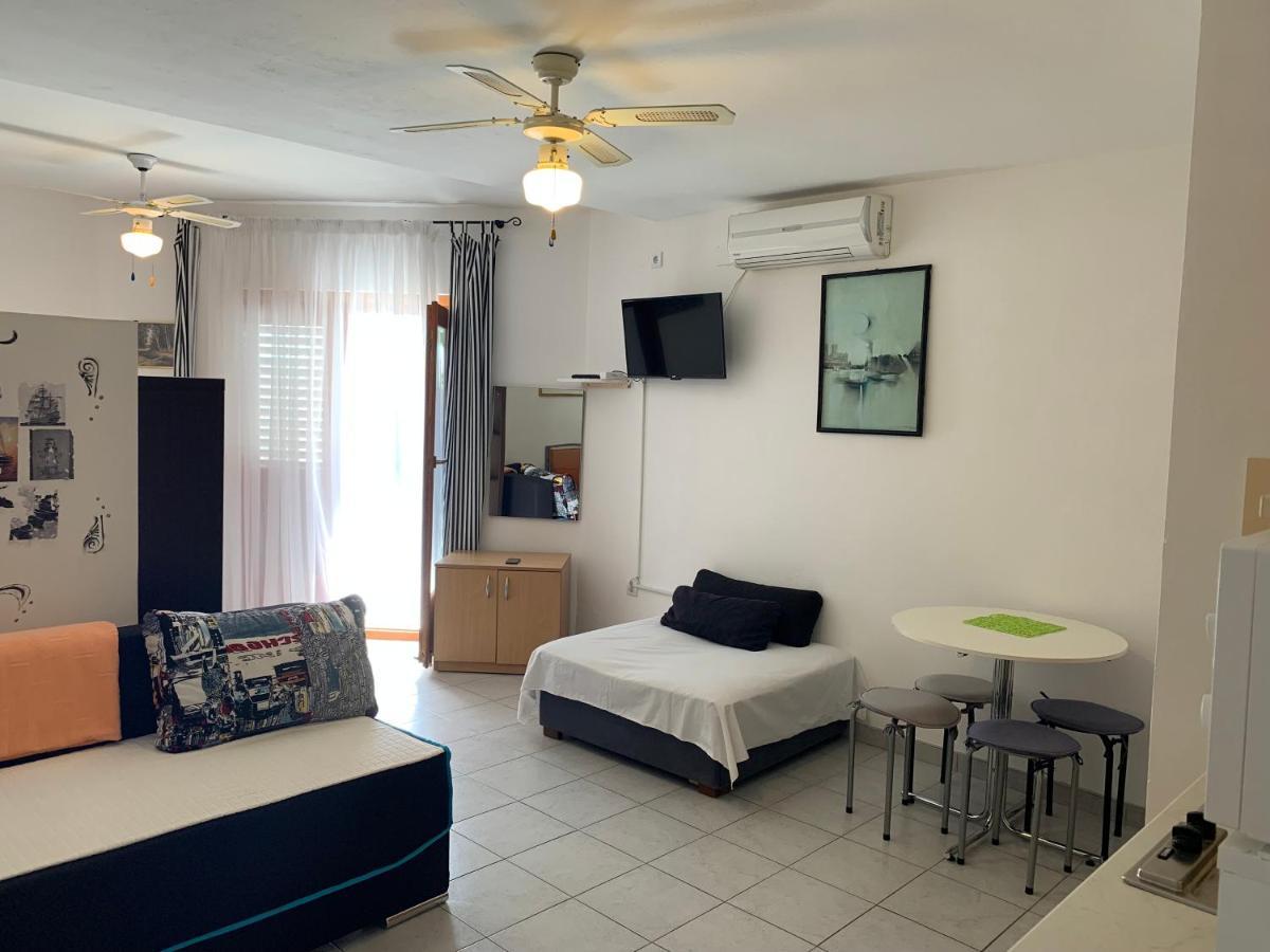 Apartments Rubis Rovanjska Luaran gambar
